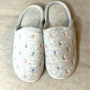 Isotoner slippers